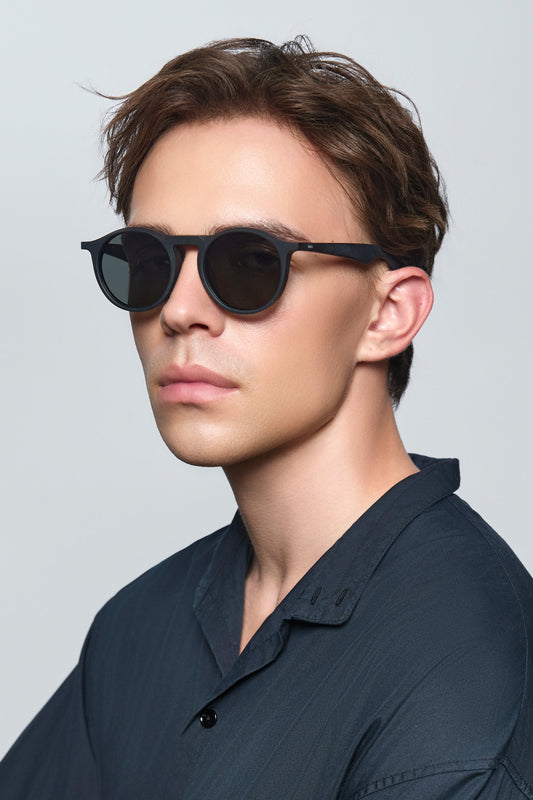 THE OBSIDIAN 02 SUNGLASSES - Matte Black - Black