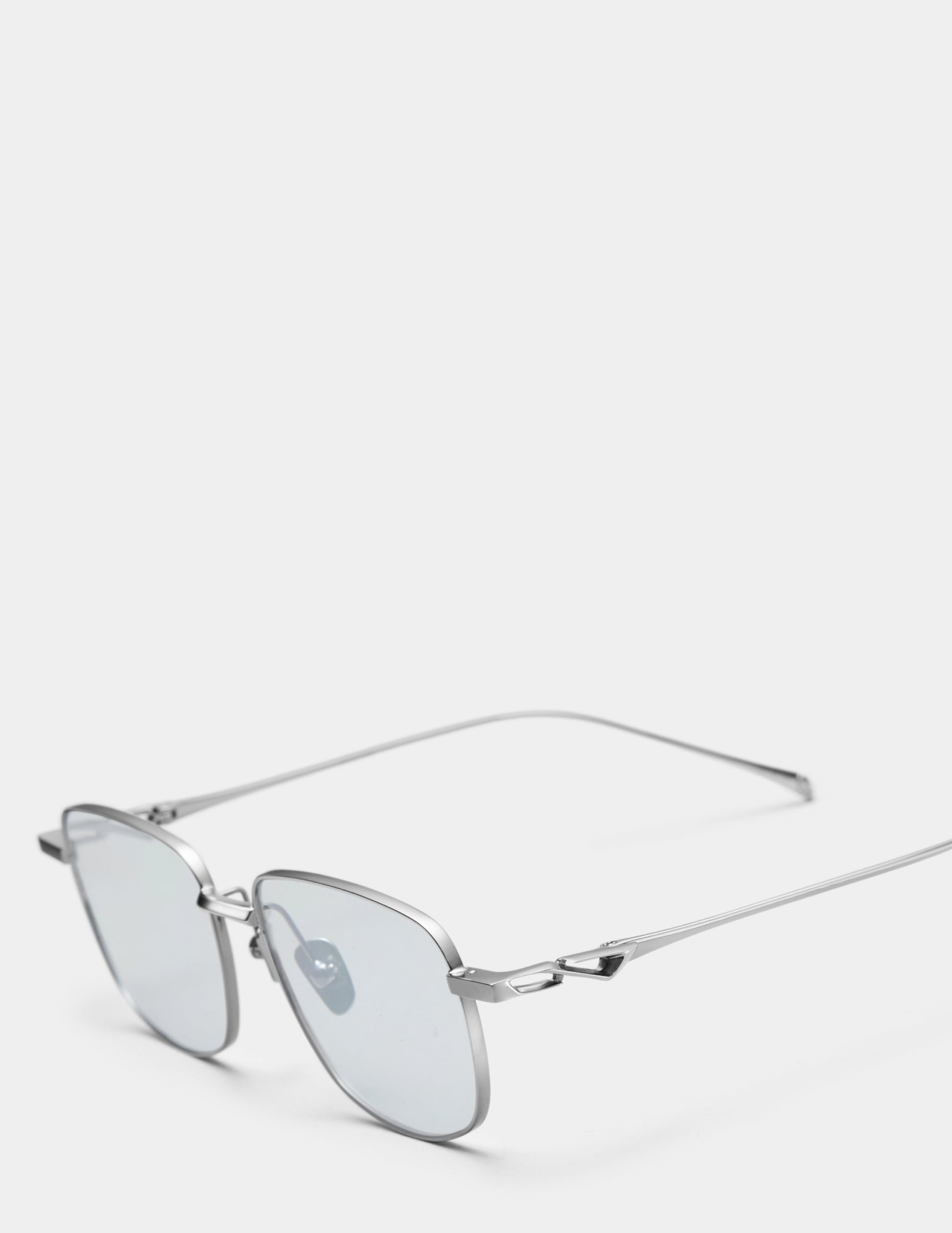 Silver-Tinted-Blue-4